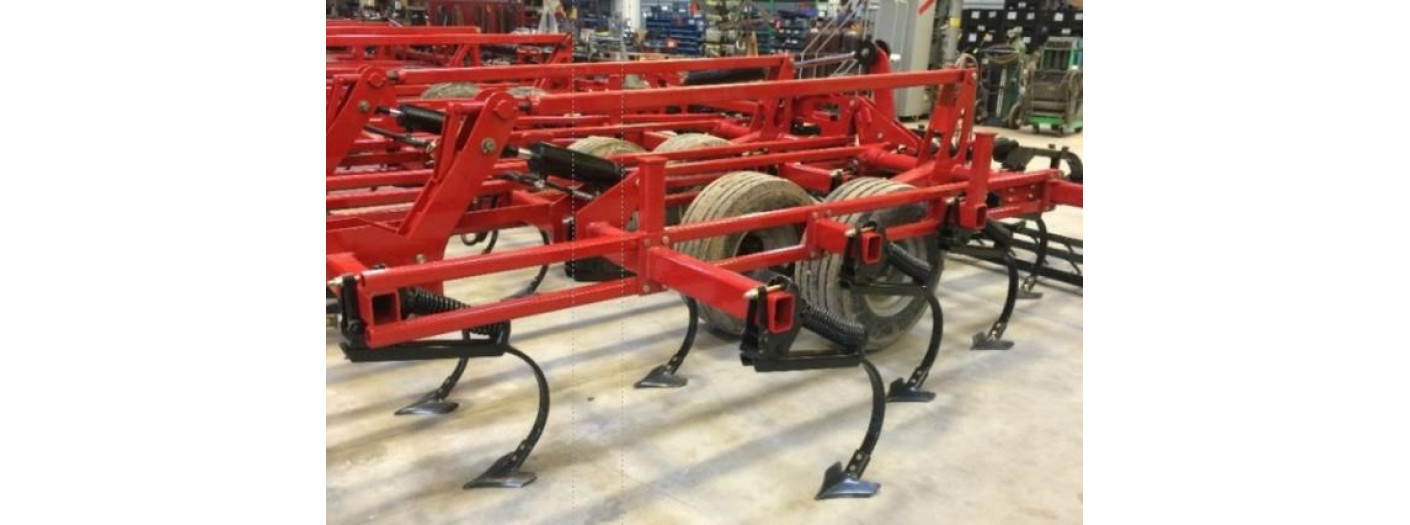 Культиватор Case IH Tiger-Mate 255
