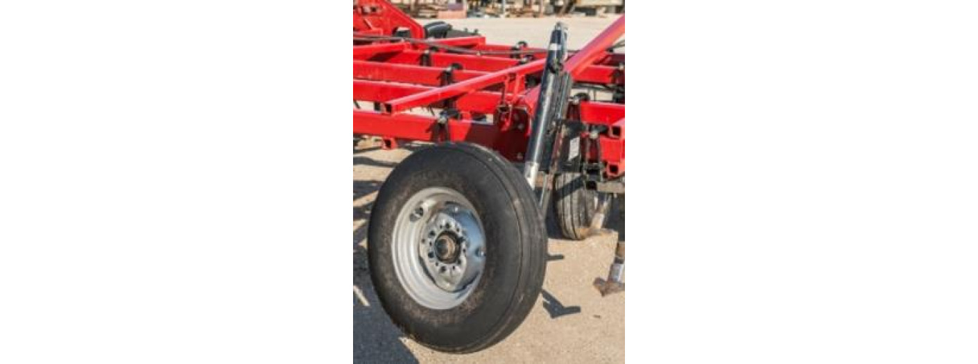 Культиватор Case IH Tiger-Mate 255