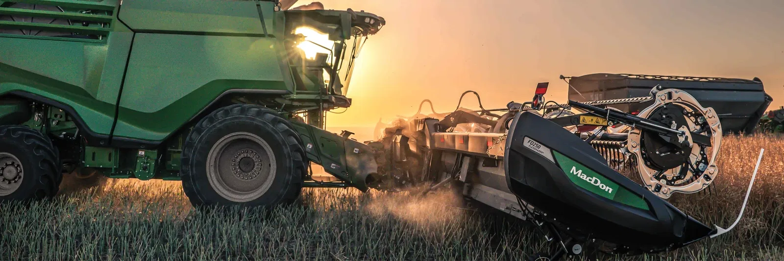 Високошвидкісна система скошування MacDon ClearCutTM